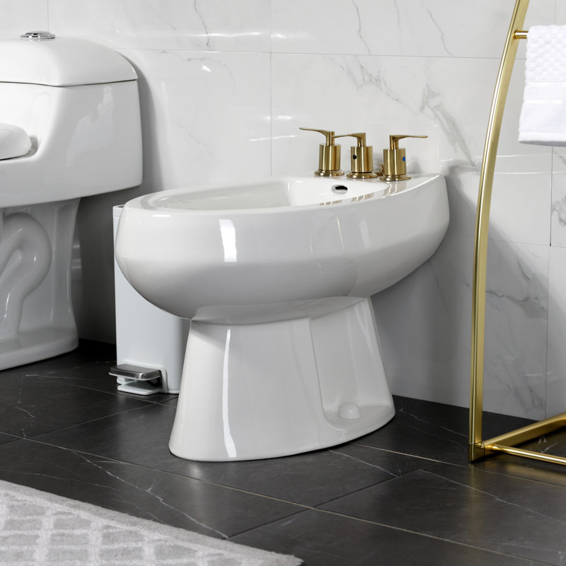 Robinet de bidet espacé vertical à trois poignées Serena, Laiton brossé