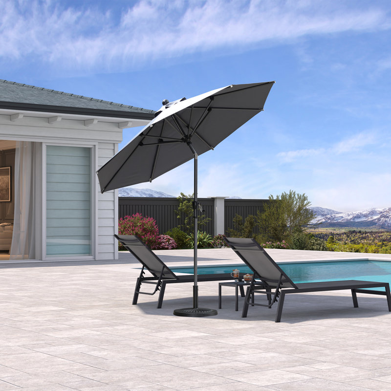 Parasol de table rond à manivelle et inclinable avec système de manivelle de marché, H 98 po x l 94 po x P 94 po, Gris clair