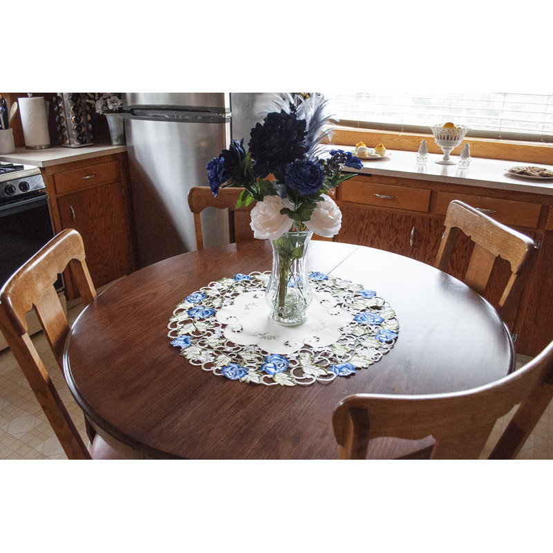 Donneshia Blue Rose Doily Table Topper (22" Rd)