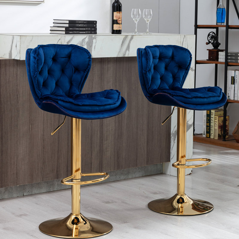 2 tabourets de bar pivotants et réglables en hauteur, velours bleu marine avec pieds dorés, repose-pieds et base, 2 tabourets rembourrés de mousse, + hauteur réglable, siège