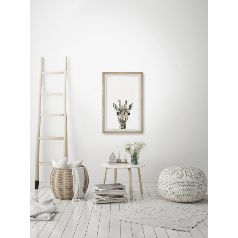 «Cheeky Giraffe IV», reproduction encadrée, H 24 po x l 16 po x P 1,5 po