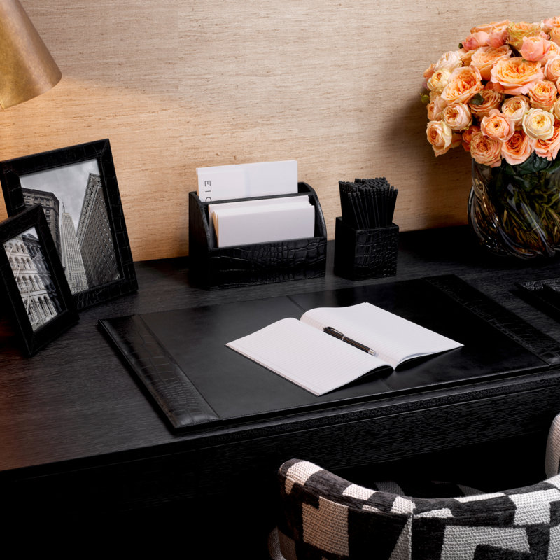Scaleo Leather Picture Frame Set