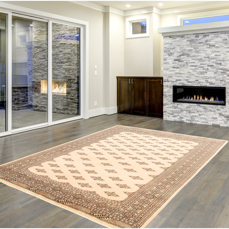 Tapis ivoire 6 pi 7 po x 8 pi 9 po Finha Peshawar Bokhara