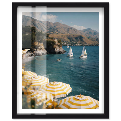 «Coastal Sailing Paradise Shadowbox Print Vintage Coastal Decor» par Notoriart, cadre noir, 16 x 20