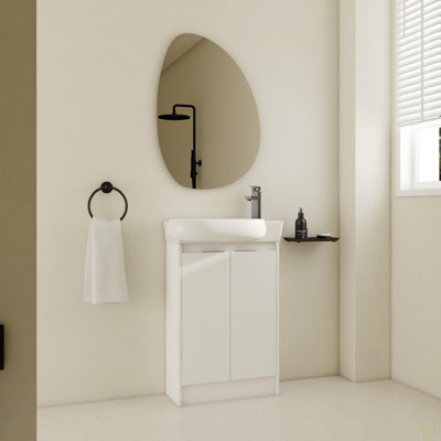Meuble-lavabo autoportant de 23 po avec lavabo et portes à fermeture douce