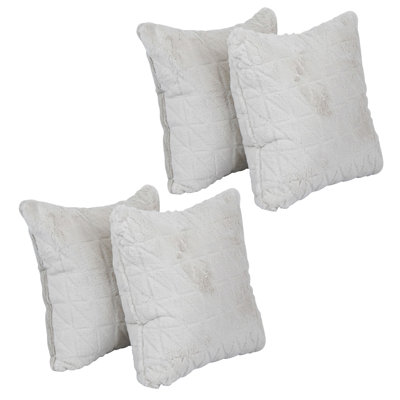 Coussins en fourrure de polyester 17 pouces