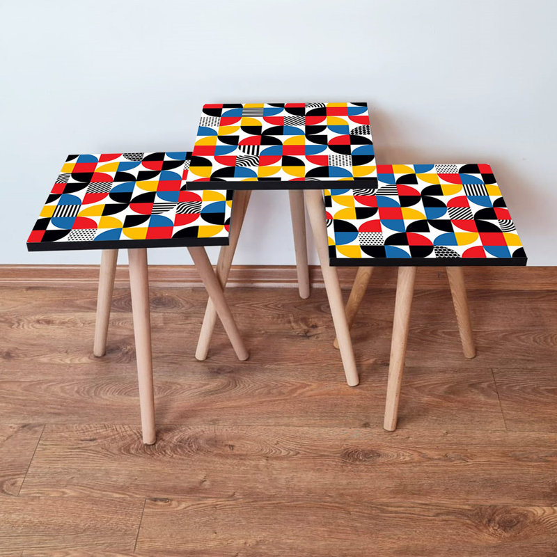 Ensemble de 3 tables gigognes modernes, motif géométrique abstrait, 100% panneau de fibres à densité moyenne avec pieds en bois de hêtre | Grand: 13,8 po x 20,5 po x 13,8 po, moyen: 13,8 po x 18,5 po x 13,8 po, petit: 13,8 po x 16,5 po x 13,8 po | Élégant et polyvalent pour le salon et le bureau