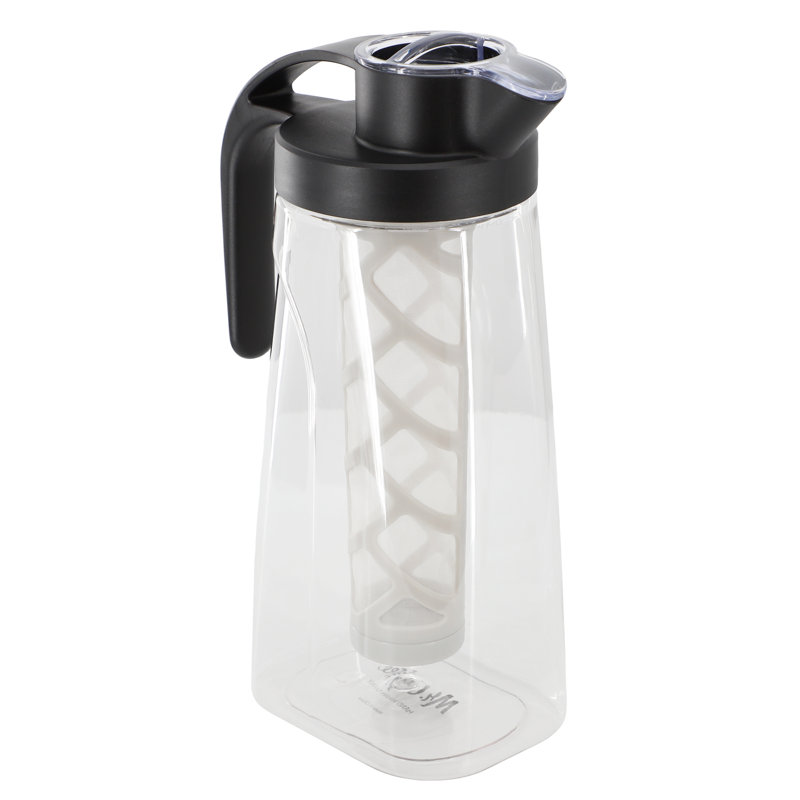 Pichet à café Mr. Brew Wrenley en plastique à infusion froide de 67 onces avec filtre en nylon