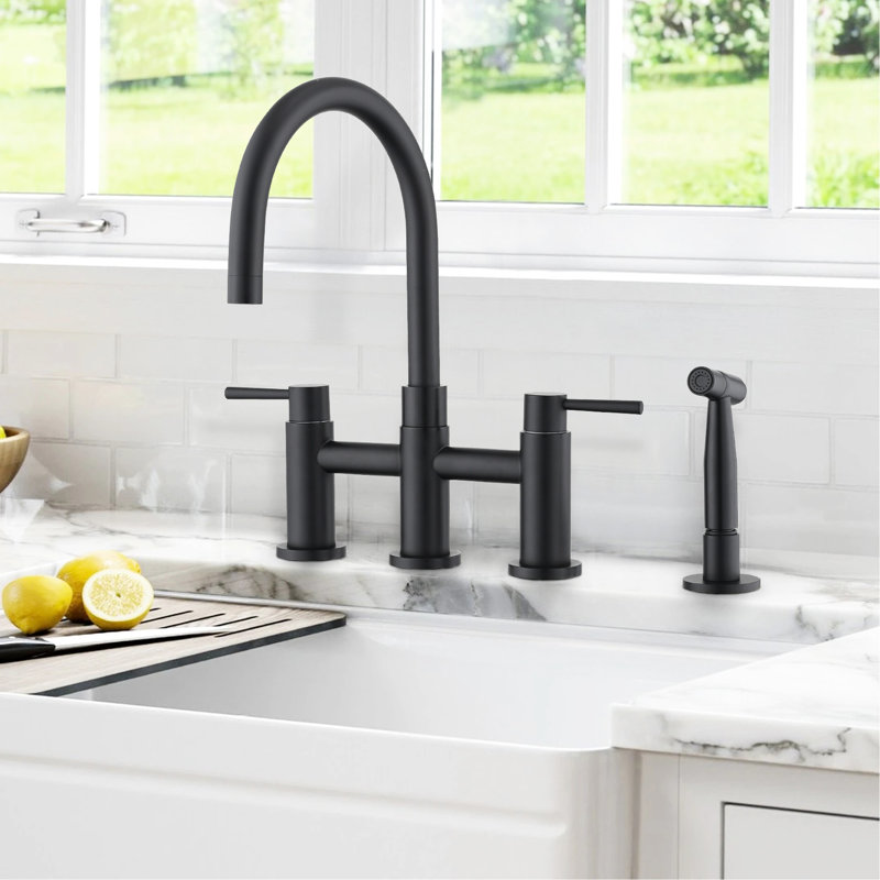 Robinet de cuisine pont noir mat avec douchette latérale, acier inoxydable, poignées doubles, bec rotatif à 360 °, débit d'eau de 1,2 gallon par minute, poignée double en acier inoxydable 304, taux pivotant