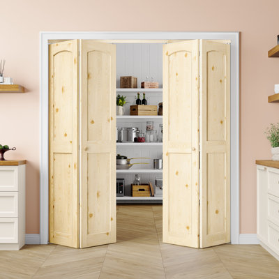 Double porte de garde-robe pliante double à 2 panneaux 48 po x 80 po en bois de pin avec porte intérieure pliante de style arqué, texture naturelle et touche chaleureuse avec quincaillerie d'installation longue durée (idée pour garde-robe, garde-manger, buanderie, salons et salles de bain) ))