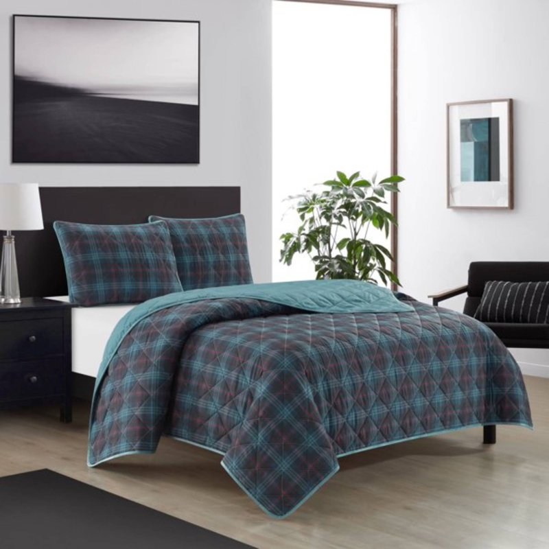 Polyester Machine Woven Plaid Quilt, Full/Queen Quilt + 2 Standard Shams