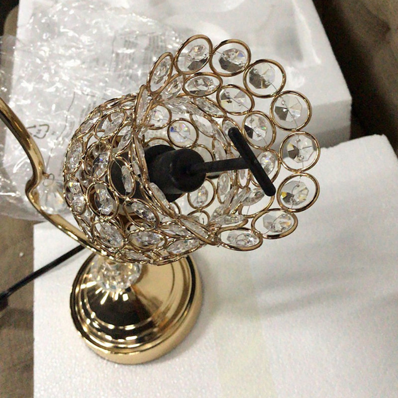 Lampe de table en métal or rose 18,75 "Trompette Glam