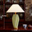 Lampe de table moderne en céramique avec abat-jour en lin, douille E26 pour chambre à coucher, bureau, bureau, table de bout, table de chevet, décor