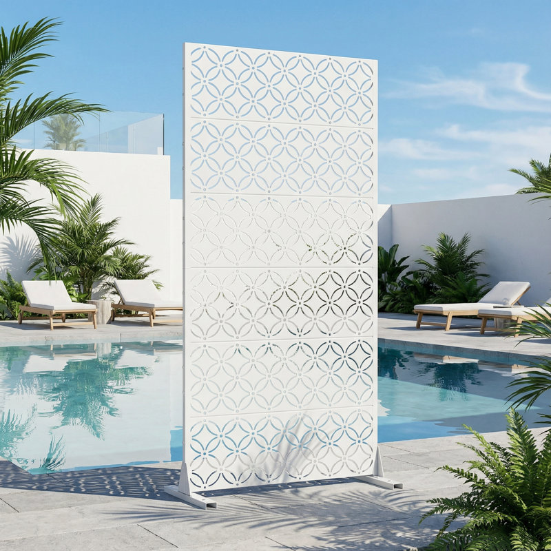 Panneau de clôture d'intimité en métal à rayures horizontales, 72" H x 47" W x 16" D, Blanc
