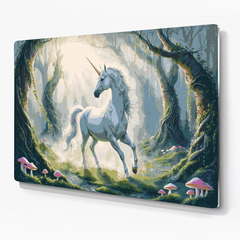 Art mural en métal gris licorne sciifi dans forêt mystique, H 132 po x l 168 po x P 0,05 po