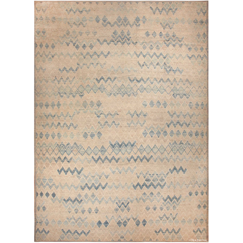 Tapis asiatique moderne surdimensionné à conception zigzag unique en son genre