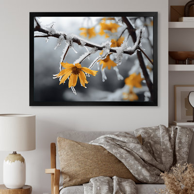 «Yellow and Gray Frozen Elegance I», reproduction sur toile encadrée