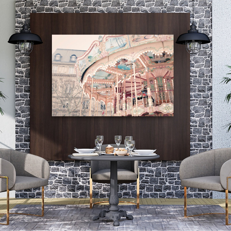 Affiche murale représentant l'architecture onirique d'un carrousel parisien, H 40 po x l 60 po