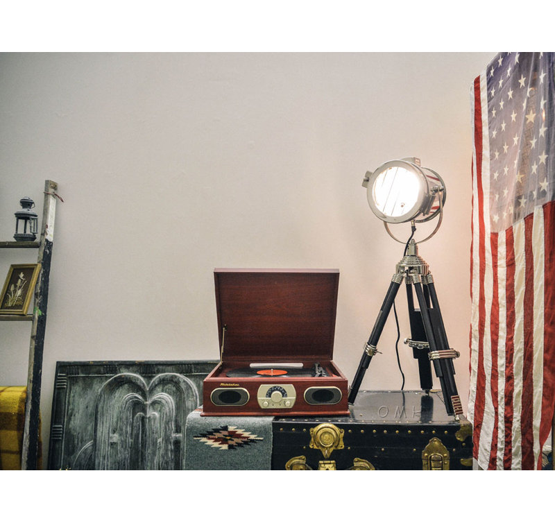 Planterra Adjustable Metal Tripod Lamp