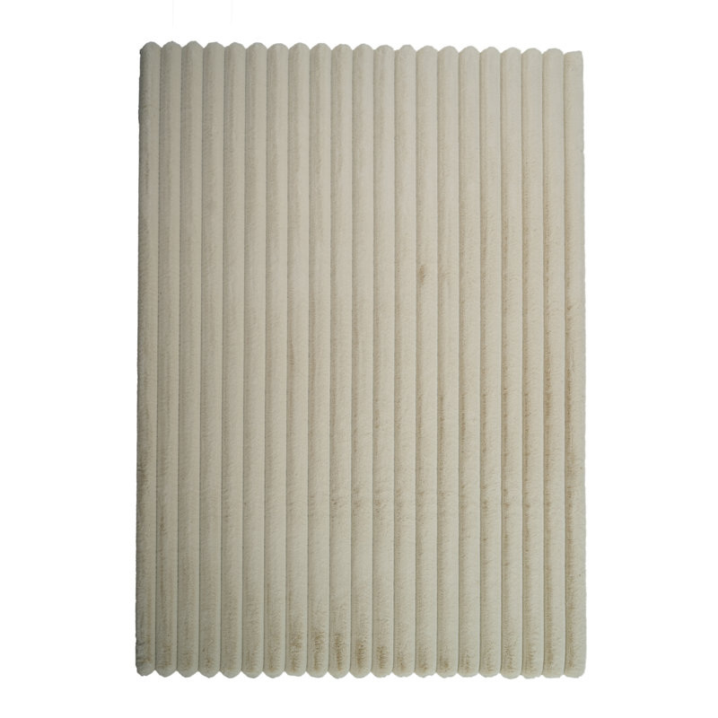Tapis beige en fausse fourrure nervurée de la collection Nickole, Rectangulaire 8 pi x 10 pi