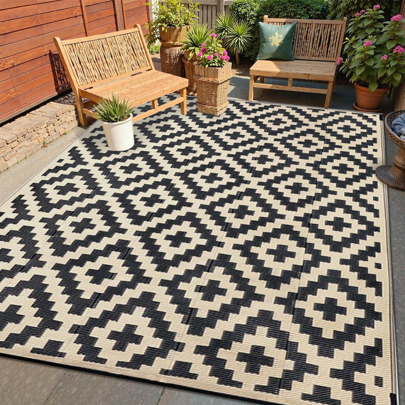 Geometric Black and Beige Outdoor Rugs with Cross Pattern, Rectangle 9' x 12'