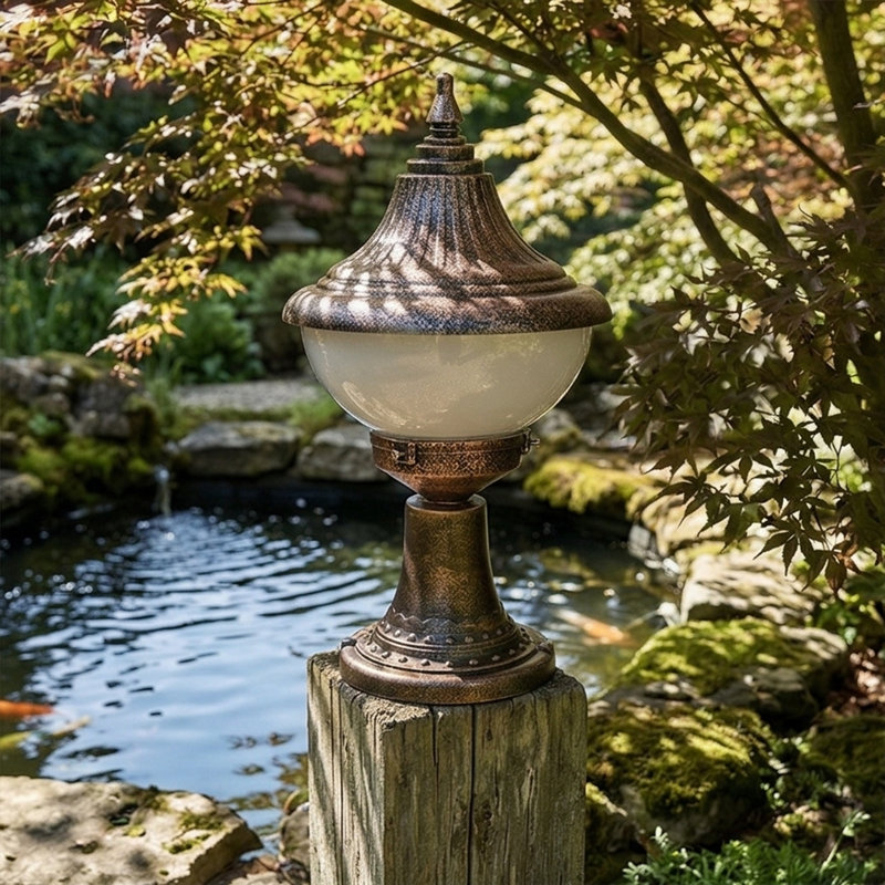 Pilier antique cuivré