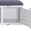 Banc de rangement moderne gris rembourré avec portes en métal et tablette de présentation