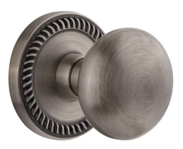 Grandeur Newport Rosette Privacy with Fifth Avenue Door Knob, Antique Pewter, 2 3/4"