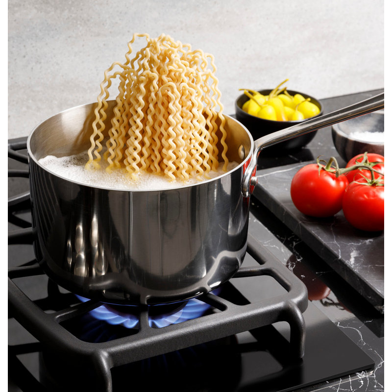 Natural Gas Cooktop with 4 Burners, Black