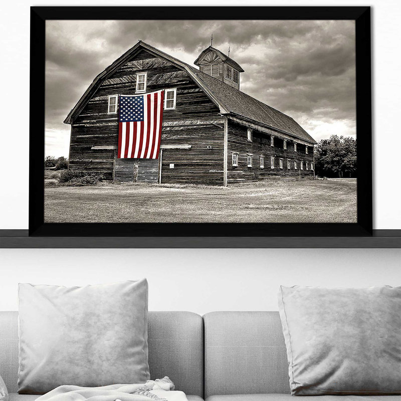 Modern Barn III par Danita Delimont - photographie, H 21,5 po x l 27,5 po x P 0,75 po, Cadre noir