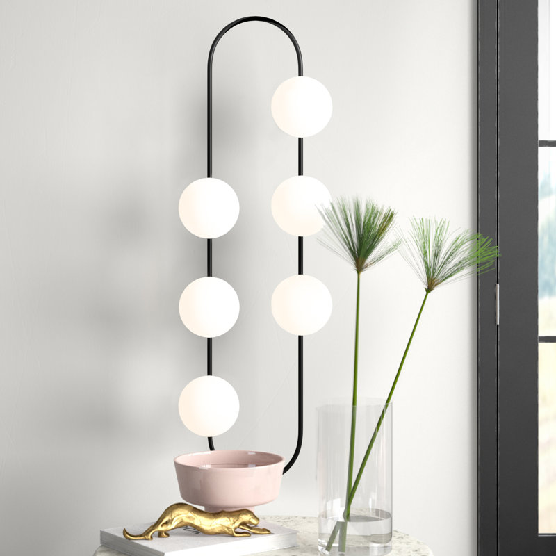 Falko Armed Sconce