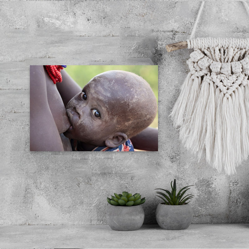 Soulful Gaze Nursing Baby Abstract Contemporary Wall Art Print 1 Piece Wrapped Canvas Wall Art, 30.48cm H x 45.72cm W