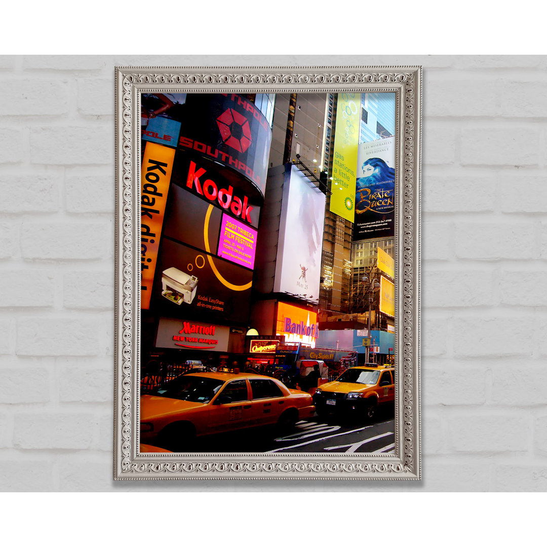 Gerahmtes Wandbild Billboards Of New York mit Yellow Cabs