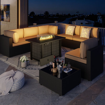 Ensemble de patio extérieur en rotin pour 6 personnes avec table de foyer Emanie