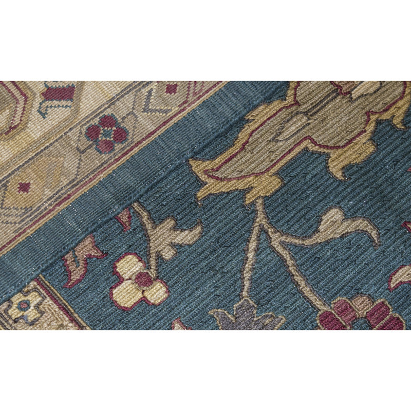 Sumak Wool Oriental Area Rug
