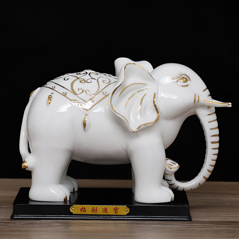 Éléphant chanceux - œuvre d'art en céramique de haute qualité