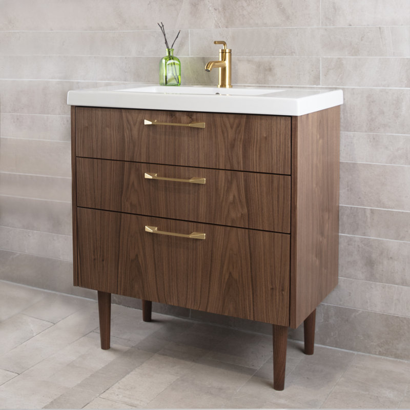 Newterra Bar / Handle Pull, Brushed Brass
