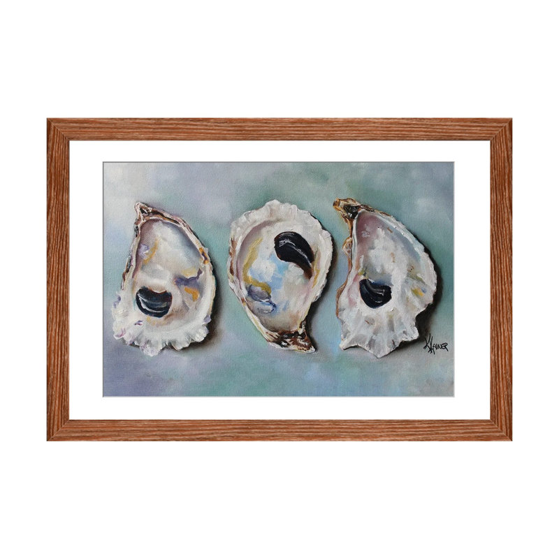«Bay Oyster Shells» par Kristine Kainer, reproduction, Papier dans un cadre photo, H 24 po x l 32 po, Bois classique