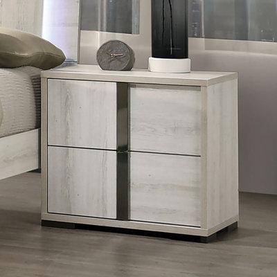 Ullay 2 Drawer Nightstand