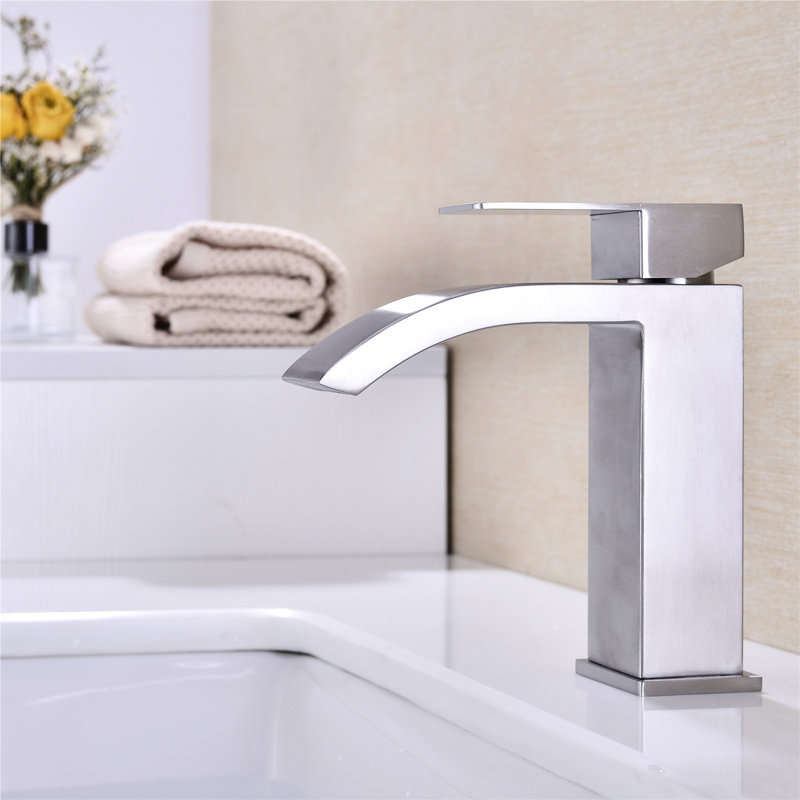 Robinet de lavabo pour salle de bain à poignée simple en nickel brossé - Le bec rectangulaire crée un effet paradisiaque de corrosion et un matériau de finition de qualité pour le placage de très grandes formes.
