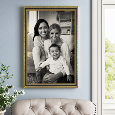 Sadia Wood Embossed Picture Frame