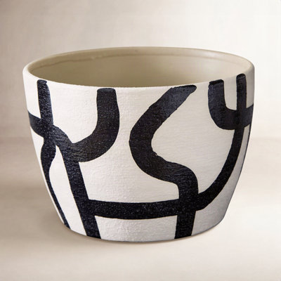 Leshawn 10" Pot Planter