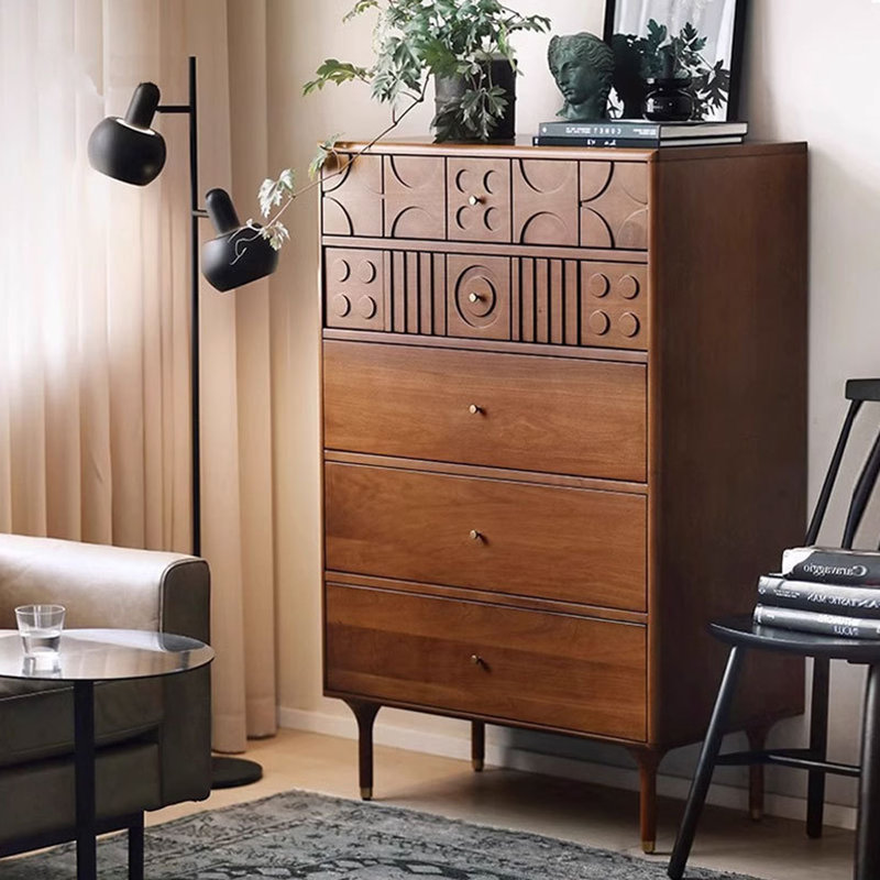 Armoire de rangement minimaliste de style médiéval