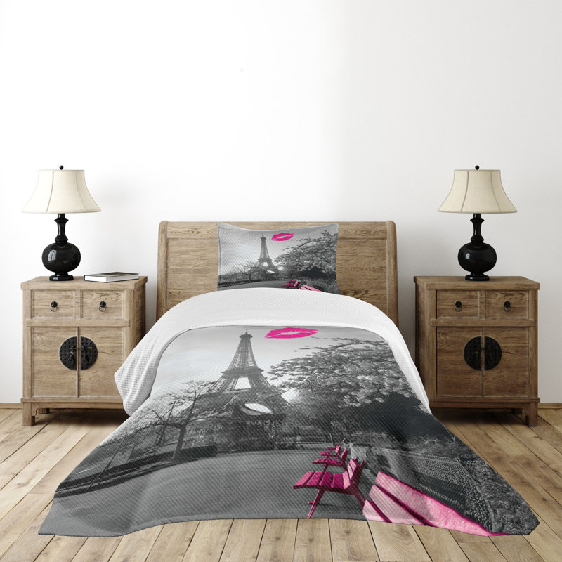 Twin White Quilted Bedspread Set with Paris Design