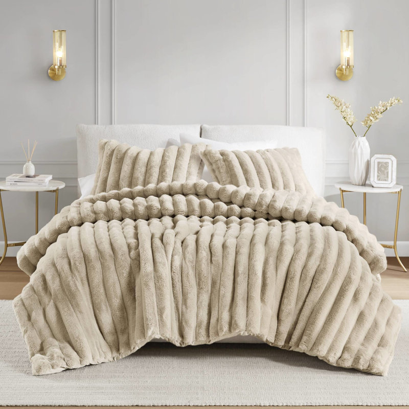Édredon très grand en fausse fourrure taupe très grand, cordon côtelé - surface texturée, envers en velours ultra doux, approuvé