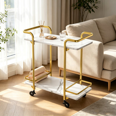 Chariot-bar à roulettes nordique l 14,88 po x P 31,29 po, structure en laiton satiné et tablettes en faux marbre pour les petits appartements