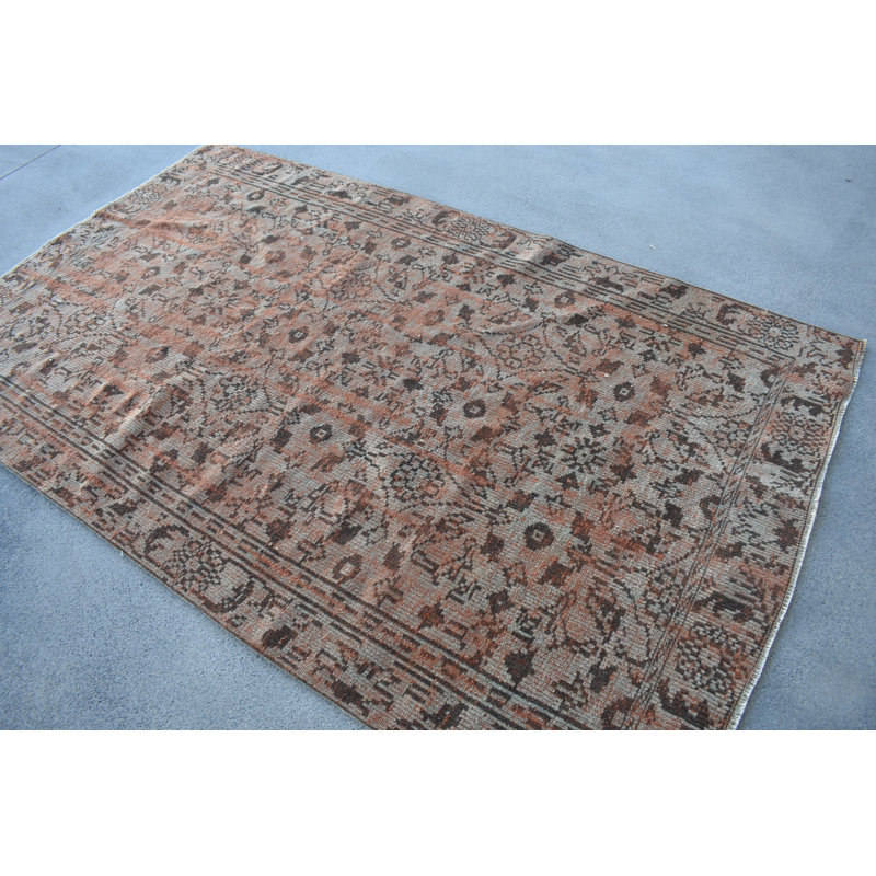 Tapis traditionnel 58,7 x 96,5 po