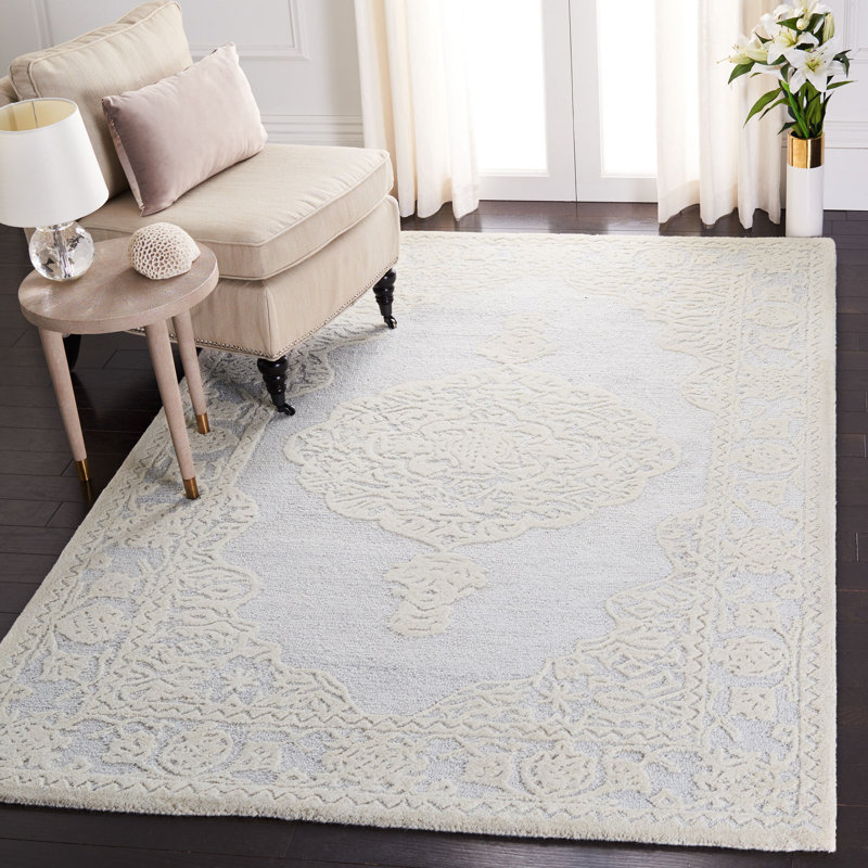 Haig Hand Tufted Wool/Cotton Oriental Rug in Gray/Ivory, Rectangle 4' x 6'