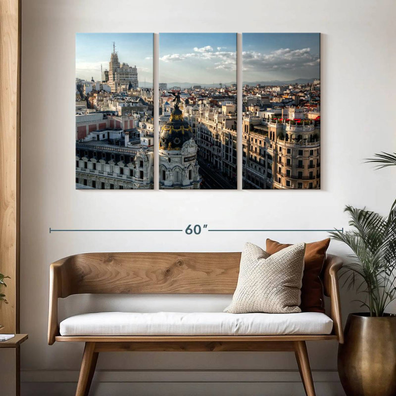 Paysage urbain de Madrid depuis la Gran Via, H 32 po x l 50 po