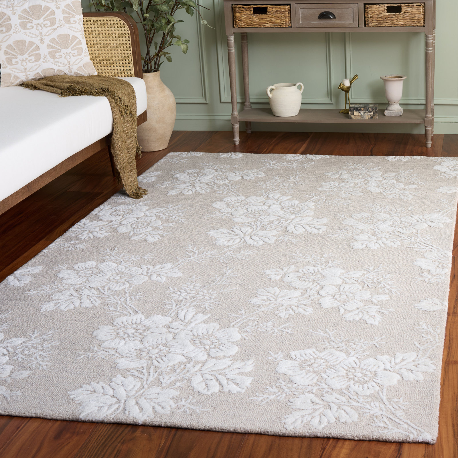 Hand-Tufted Wool Floral Rug, Rectangle 5' x 8'